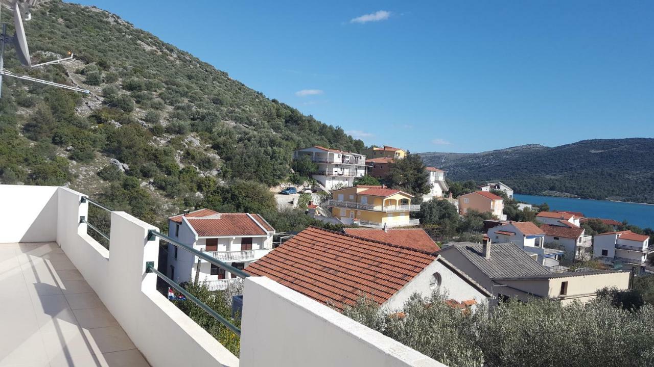 Apartman Relax Lägenhet Marina Exteriör bild