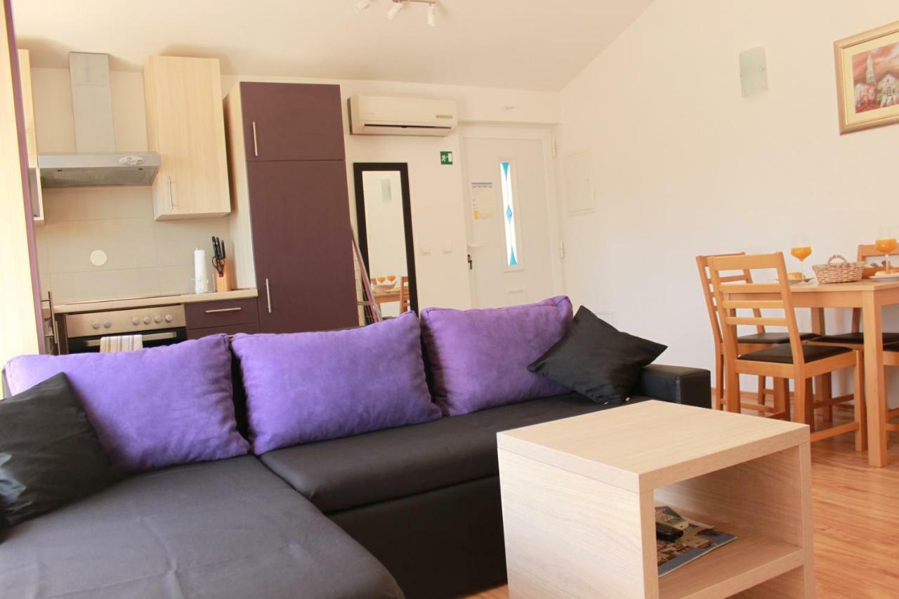 Apartman Relax Lägenhet Marina Exteriör bild